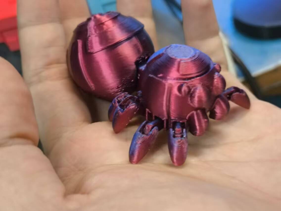 可动可爱蜘蛛- Makeronline - More Than Fun